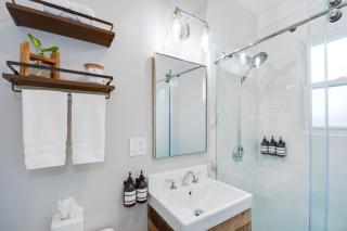 Boston Three Bedroom Apartment - Boston - 2