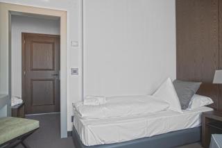 Hotel Wulfenia 4S - Adults Only - Sonnenalpe Nassfeld - 9