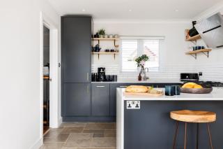 Ashtree House - Barton on Sea - 5
