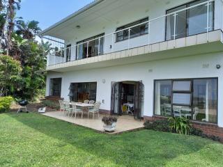 Munster Bay Beach House - Port Edward - 3