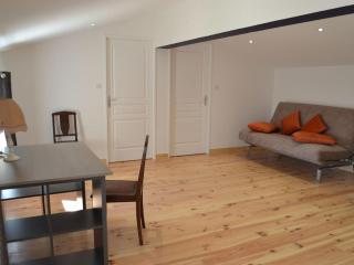 Gîte Charentais avec piscine, terrasse, et pêche - confort moderne et charme rural - FR-1-653-87 - 7