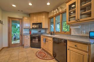 Hilltop Home with Panoramic Forest and Mountain Views! - Dahlonega - 2