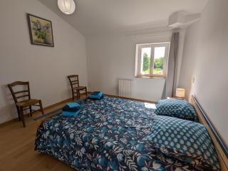 Maison lumineuse avec cour privative, proche sites culturels, tout confort, équipé bébé, wifi inclus - FR-1-653-98 - Puyréaux - 2