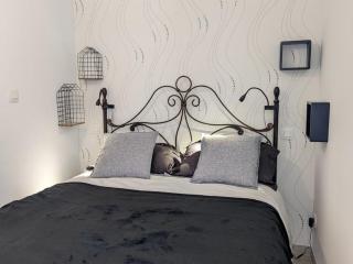 Maison en pierres rénovée avec jardin, terrasse, 3 chambres, proche village, nature paisible, équipements complets - FR-1-653-187 - 1