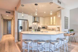 Beautiful Scottsdale Home - Walk to Shops and Golf - 5