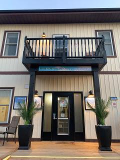 Paradise Inn On the Beach - Port Elgin - 9