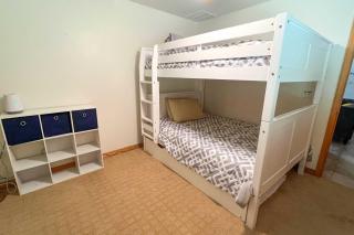 Family Retreat on 50-Acre Working Horse Farm! - 9