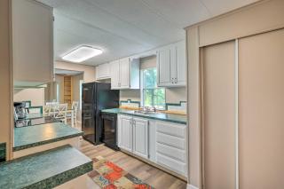 Suwannee Riverfront Home: Grill, Near Springs - 1