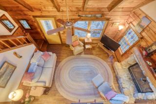 Lakefront Blairsville Cabin with Deck and Dock! - 1