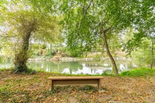 Private Waterfront Retreat near downtown Auburn - 3