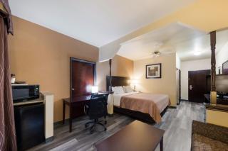 Quality Inn & Suites Terrell - 9