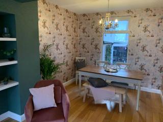 The Perfect Place - Belfast BT9 - Belfast - 7