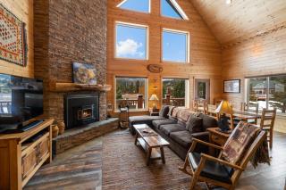 Mule Deer Cabin - West Yellowstone - 1
