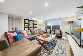 The Mountain House - Luxury 4BR Home l WiFi l Netflix l BBQ l Nespresso Machine - Jindabyne - 2