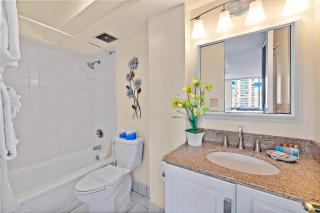 Pacific Monarch - 1 BR - Ocean and City Views! - Honolulu - 6