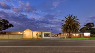 Country Gardens Motor Inn - Cowra - 0