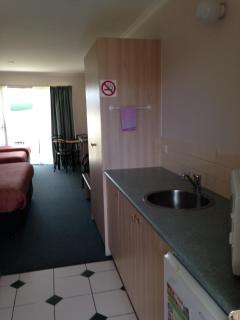 Rose Garden Motel - 7
