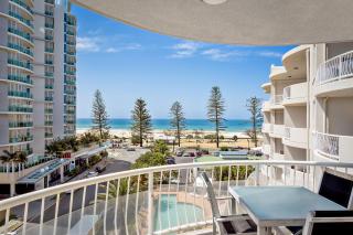 Kirra Beach Apartments - Gold Coast - 8