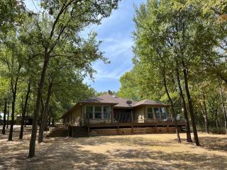 Beautiful lakefront house in private woods - Hawk Cove - 6