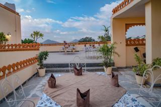The Lavitra Lakeview Hotel - Udaipur - 2