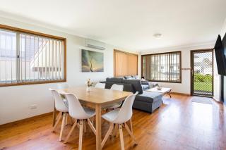 Rockpool Pet Friendly 1 Min Walk to Beach - 8