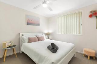 Hunter Home with POOL / CINEMA ROOM / PING PONG - Cessnock - 6