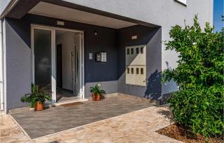 Lovely Apartment In Blato With Kitchen - Blato - 2