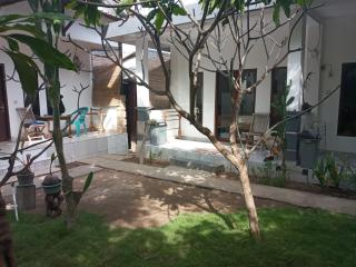 BUKIT GARDEN Guest House - Gili Trawangan - 0