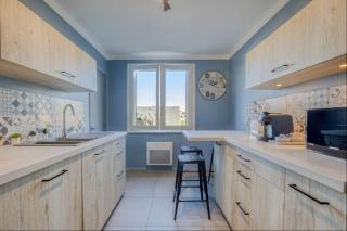 Le Boheme - MyCosyApart, Netflix - 4