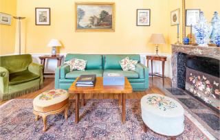 10 Bedroom Cozy Home In Allonne - Beauvais - 9