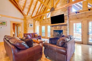 Mountaintown Creekside Cabin Getaway - 3