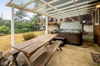Radar Road Retreat Vacation Rental - Oceanside - 7
