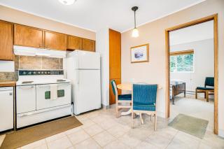 Radar Road Retreat Vacation Rental - Oceanside - 4