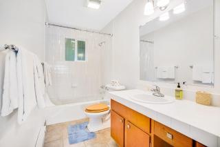 Radar Road Retreat Vacation Rental - Oceanside - 1