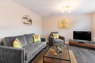 Elliot Oliver - Luxurious Two Bedroom Apartment With Parking - Gloucester - 1