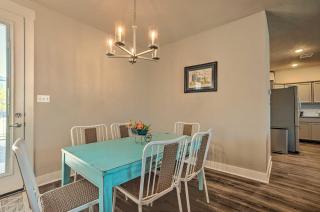 College Station Townhome with Furnished Patio! - College Station - 4