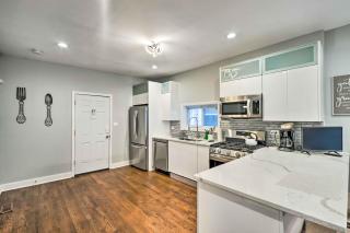 Remodeled Chicago Apartment Less Than 9 Mi to Downtown - Chicago - 1