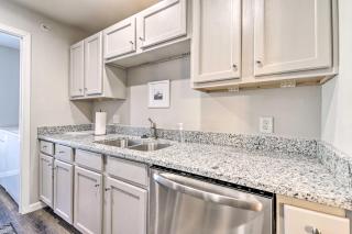 Branson Condo with Balcony Near Silver Dollar City - Branson - 1