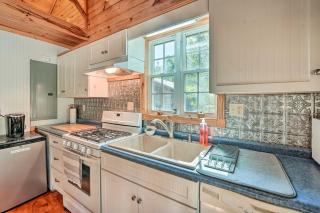 Idyllic Cabin with Fire Pit, Kayak On-Site! - 3