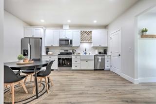 Boho-Chic Folsom Retreat Walkable Location! - Folsom - 1