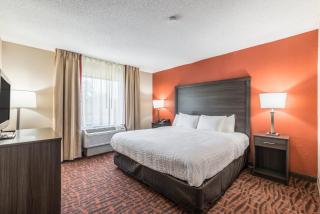 Lake Norman Inn and Suites - Cornelius - 8