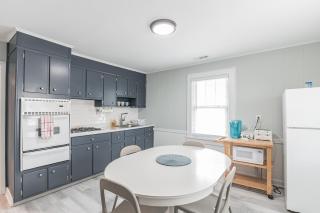 Large Beach Home with Ocean Views from Balcony Unit 2 and 3 - Ventnor City - 6