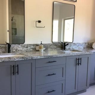 King Bed New Build Christmas Valley Garage Parking - South Lake Tahoe - 6