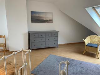 Ostseewelle Niendorf Parkplatz nur für Autos bis 1,50m Höhe - 1