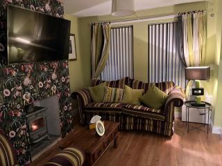 11 Parkmore Street, Ormeau Road, Belfast, BT7 2GT, 2 bedroom House - Belfast - 0