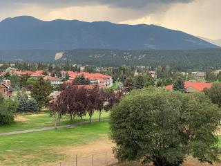 Beautiful Mountain Getaway in the Columbia Valley - 7