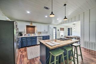 Modern Kilgore Home with Yard about 14 Mi to Lake! - Kilgore - 3