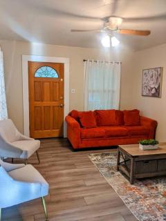 Susanville's cutest cottage 3 beds 1 bath sleeps 4 - Susanville - 6