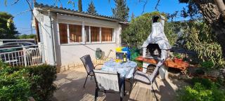 Apartment Close to the beach - Stari Grad - 0