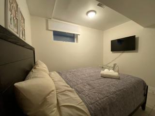Yorkmills and Bayview !C Cozy & Stylish Private Bdr with Shared Bathroom - Toronto - 8